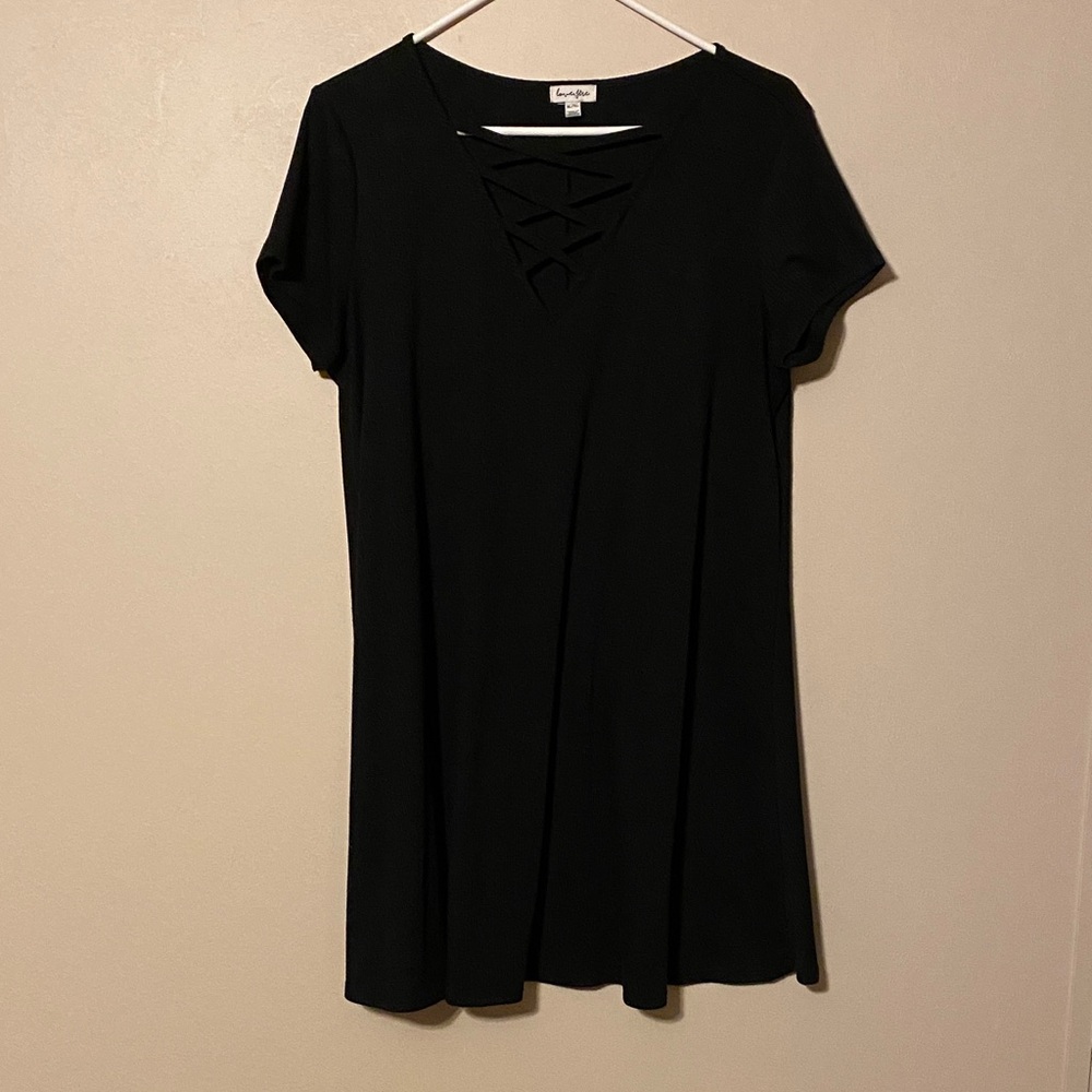 👗Love, Fire Black Short Sleeve Dress with Crisscross Detail